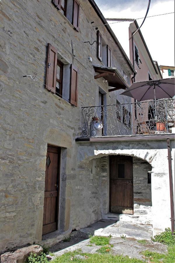 Antiche Atmosfere... Villa Borzonasca ภายนอก รูปภาพ